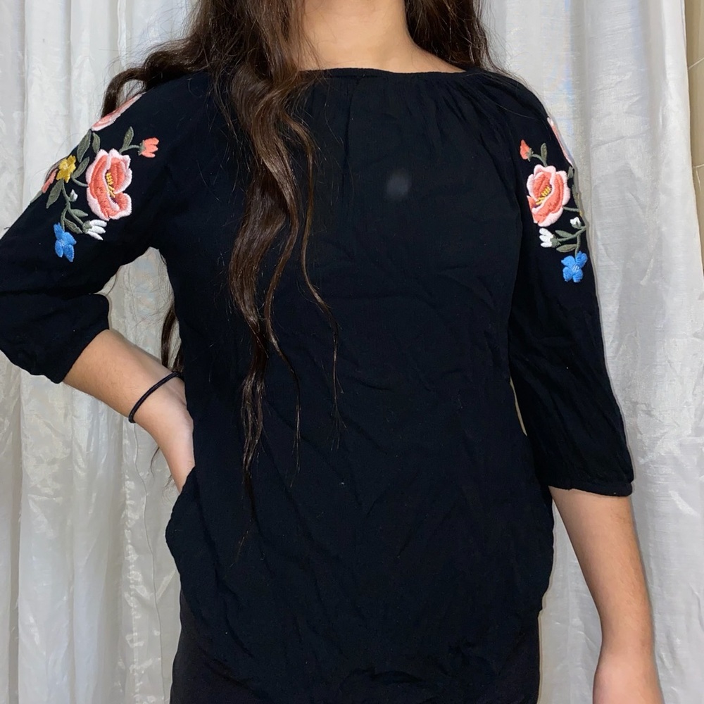 Long sleeve floral top